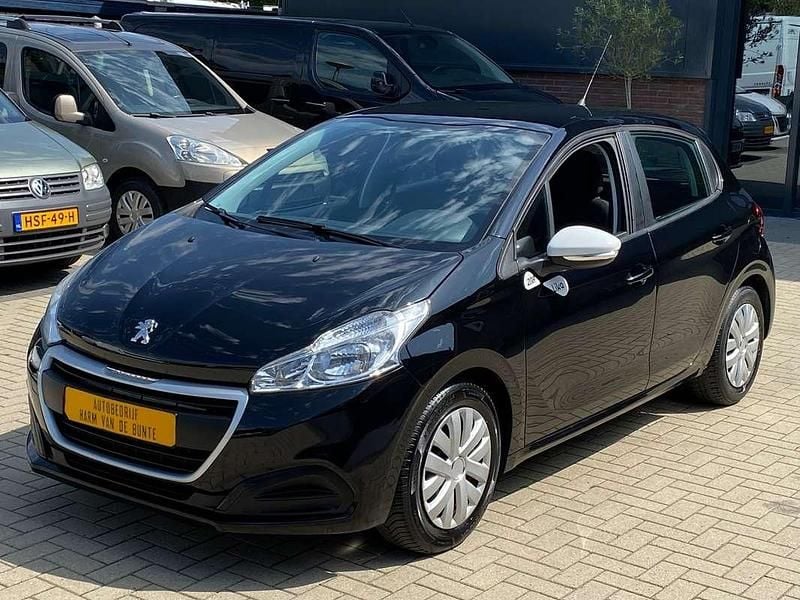 Zwart Gebruikt 2018 Peugeot 208 Hatchback | € 7.249 (Super prijs) - Afbeelding 1/4