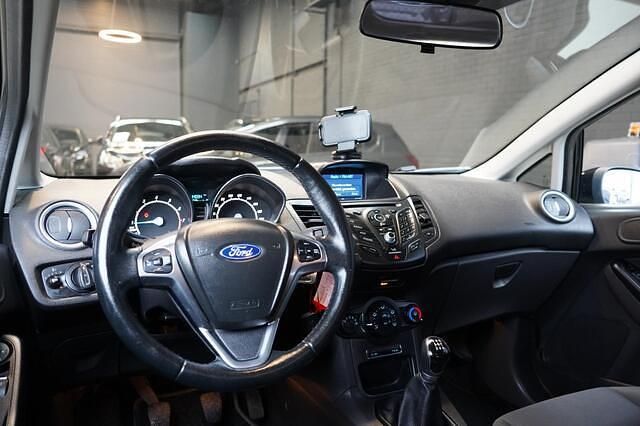 Occasion Ford Fiesta Style 80 PK (58 kW) 2017 Zwart Hatchback