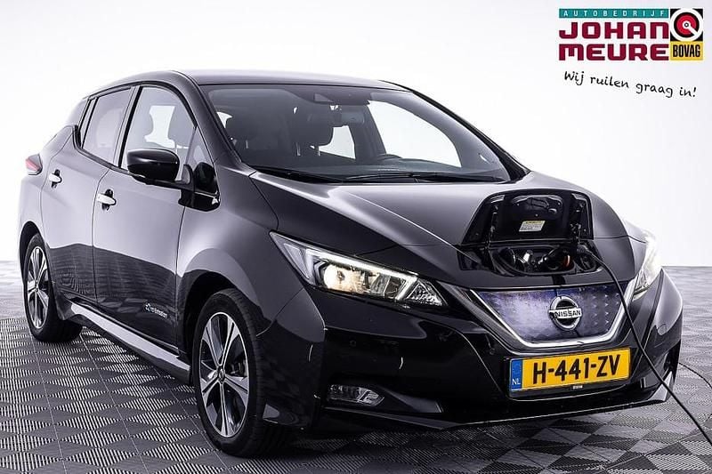 Zwart, metallic lak Gebruikt 2020 Nissan Leaf 360º Hatchback | € 12.990 (Goede deal) - Afbeelding 1/4