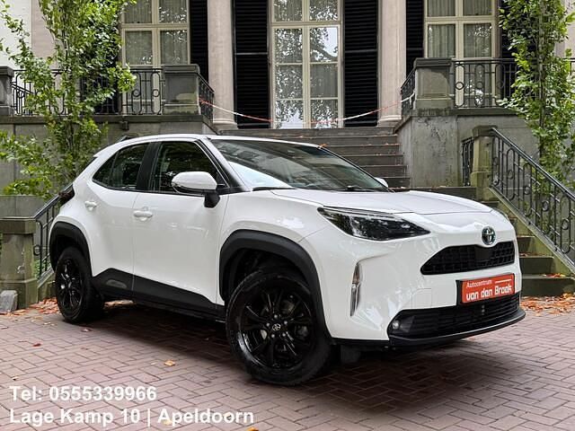 Wit Gebruikt 2022 Toyota Yaris Cross Executive SUV | € 21.945 (Super prijs) - Afbeelding 1/4