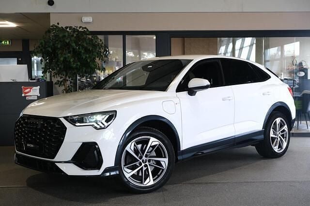 Wit Gebruikt 2022 Audi Q3 Sportback S-Line SUV | € 35.450 (Super prijs) - Afbeelding 1/4
