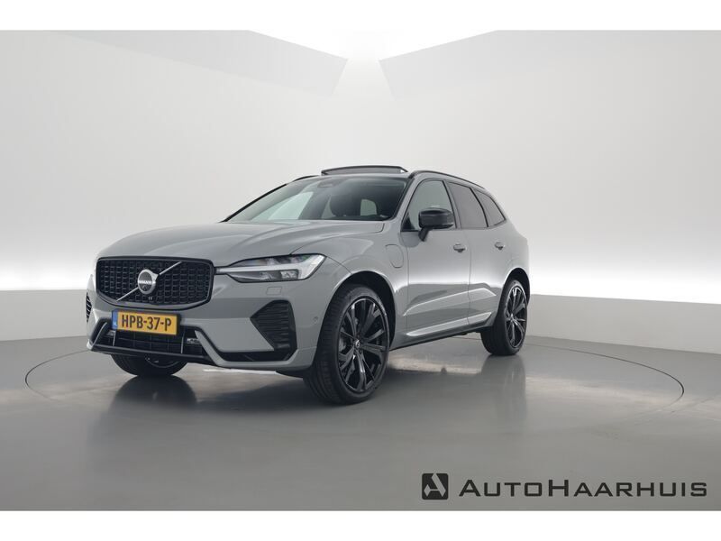 Grijs Gebruikt 2024 Volvo XC60 Plus SUV | € 56.750 (Goede deal) - Afbeelding 1/3