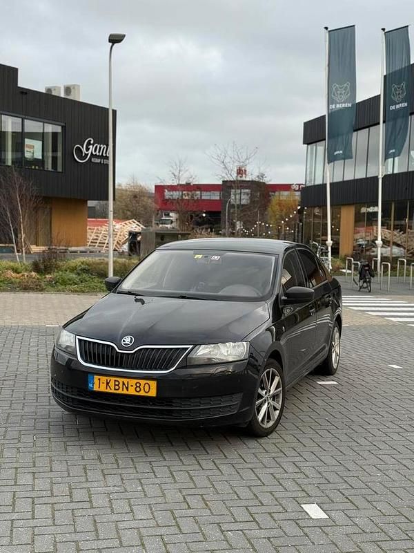 Gebruikt 2013 Skoda Rapid | € 3.249 (Iets duurder) - Afbeelding 1/4