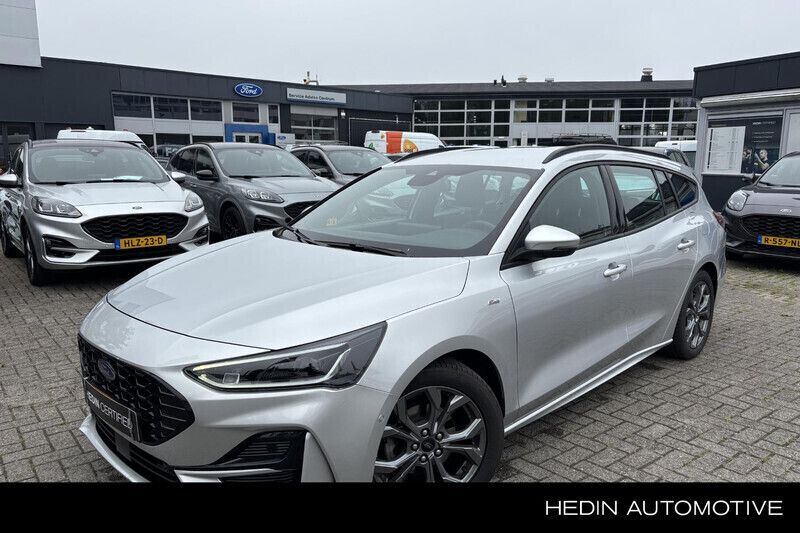 Grijs Gebruikt 2023 Ford Focus ST-Line Stationwagen | € 23.950 (Eerlijke prijs) - Afbeelding 1/4