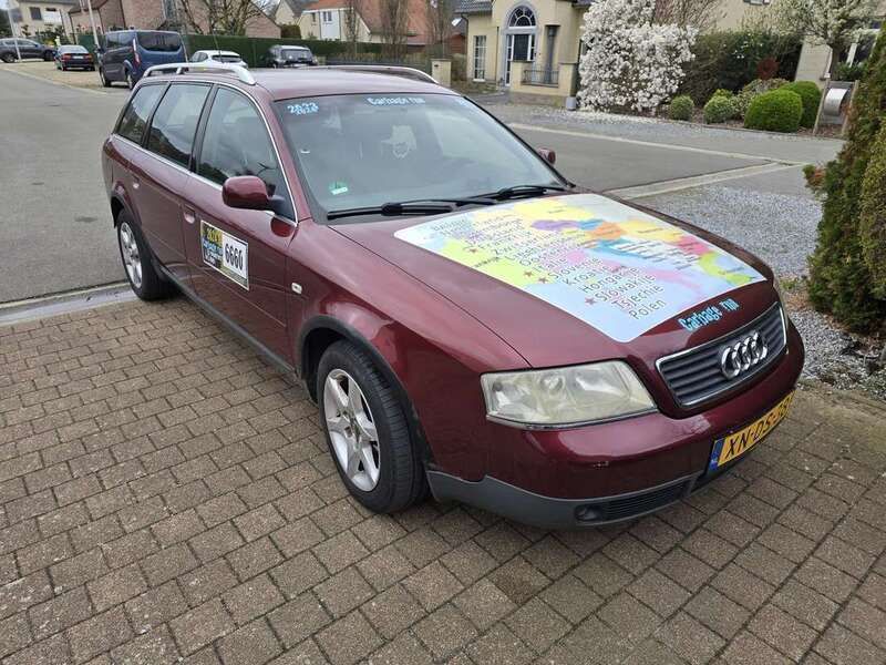 Rood Gebruikt 1999 Audi A6 Stationwagen | € 1.750 (Eerlijke prijs) - Afbeelding 1/4