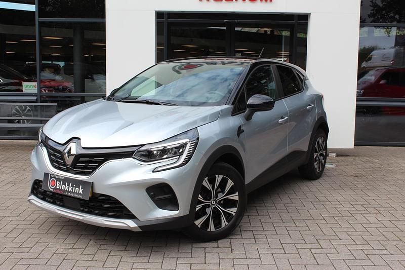 Grijs Gebruikt 2023 Renault Captur Evolution SUV | € 21.985 (Eerlijke prijs) - Afbeelding 1/4