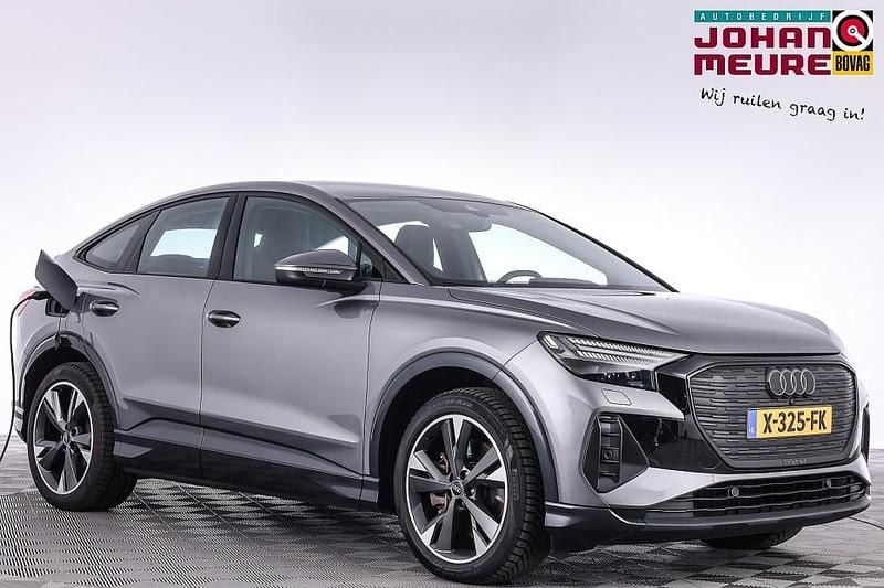 Grijs Occasion 2023 Audi Q4 Sportback e-tron Advanced SUV | € 37.990 (Super prijs) - Afbeelding 1/4