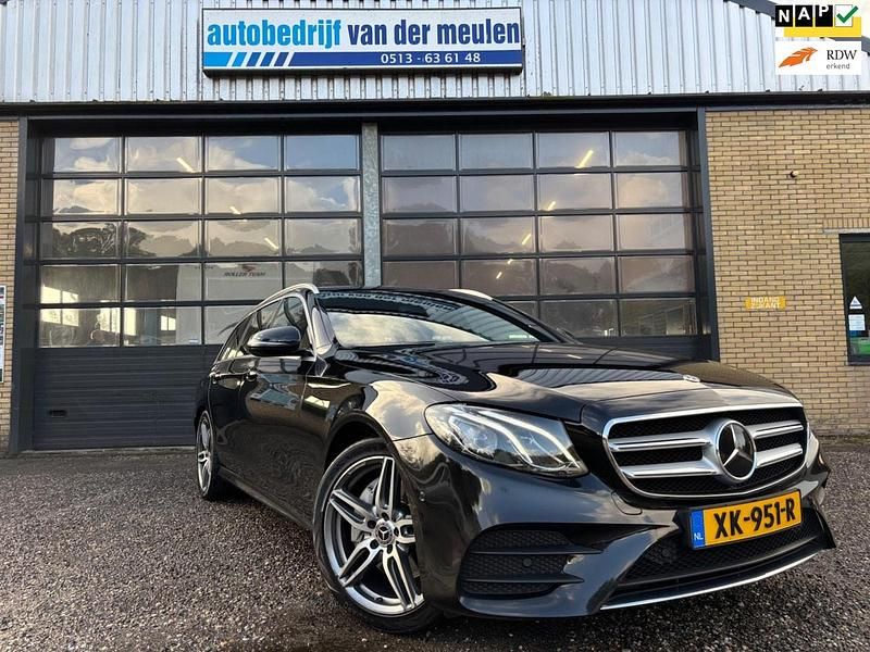 Zwart Gebruikt 2019 Mercedes E200 Ambition Stationwagen | € 21.950 (Eerlijke prijs) - Afbeelding 1/4