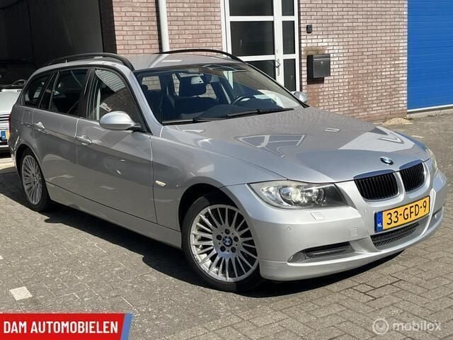 Grijs Gebruikt 2008 BMW 318 Stationwagen | € 3.750 (Goede deal) - Afbeelding 1/4