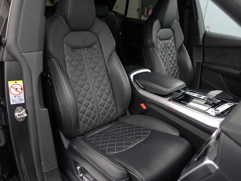 Occasion Audi Q8 Competition 340 PK (250 kW) 2021 Grijs metallic SUV