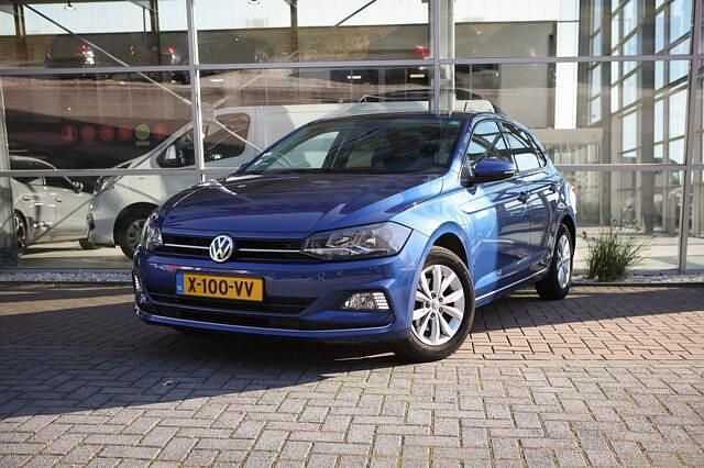 Blauw Gebruikt 2020 VW Polo Highline Hatchback | € 14.945 (Goede deal) - Afbeelding 1/4