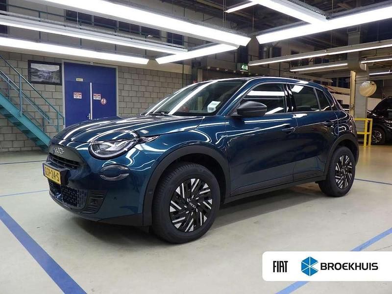 Blauw Gebruikt 2024 Fiat 600 Urban SUV | € 24.900 (Goede deal) - Afbeelding 1/4