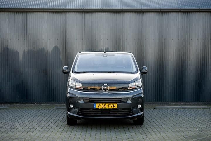 Occasion Opel Vivaro 145 PK (106 kW) 2024 Grijs MPV