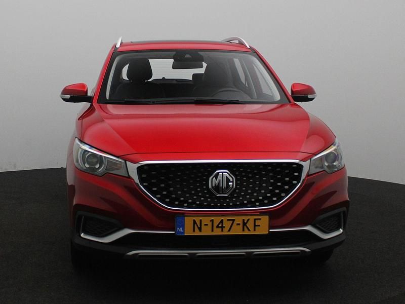 Occasion MG ZS Luxury 130 kW (177 PK) 2021 Rood Sedan