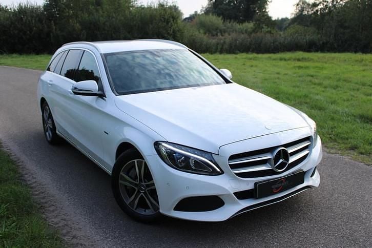 Gebruikt 2017 Mercedes C350 | € 17.950 (Goede deal) - Afbeelding 1/4