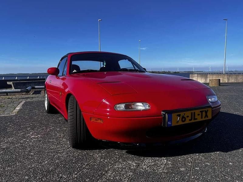 Rood Gebruikt 1991 Mazda MX5 Cabriolet | € 8.500 - Afbeelding 1/4
