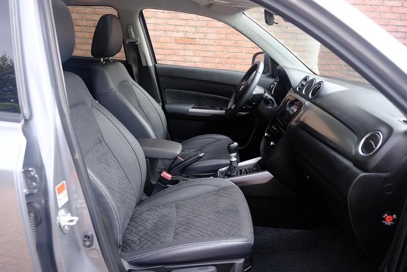 Occasion Suzuki Vitara Style 131 PK (96 kW) 2025 Grijs SUV