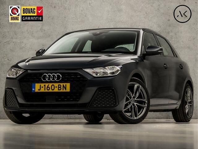 Grijs (metallic) Gebruikt 2020 Audi A1 Sportback Sport Hatchback | € 16.945 (Goede deal) - Afbeelding 1/4