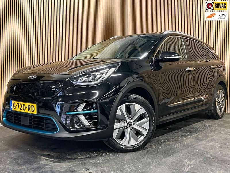 Zwart Occasion 2019 Kia e-Niro SUV | € 13.945 (Goede deal) - Afbeelding 1/2