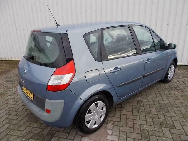 Occasion Renault Scénic II Dynamique 111 PK (81 kW) 2006 Blauw, metallic lak MPV