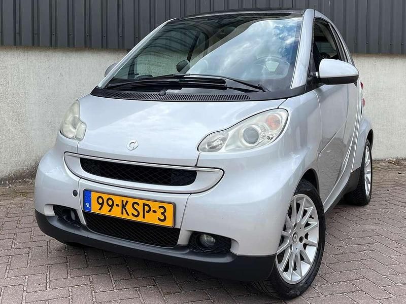 Zilver Gebruikt 2010 Smart ForTwo Coupé Coupé | € 3.950 - Afbeelding 1/4