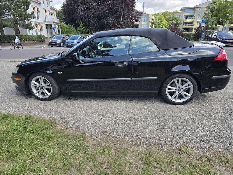 Zwart Gebruikt 2004 Saab 9-3 Cabriolet Aero Cabriolet | € 8.500 (Eerlijke prijs) - Afbeelding 1/4