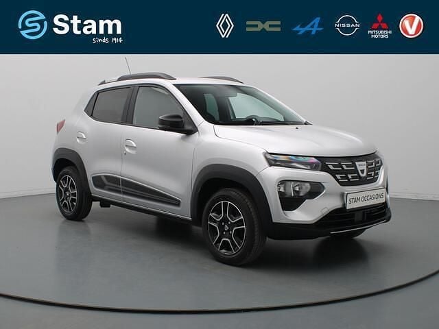 Grijs, metallic lak Gebruikt 2022 Dacia Spring Comfort Plus Hatchback | € 12.490 (Duur) - Afbeelding 1/4