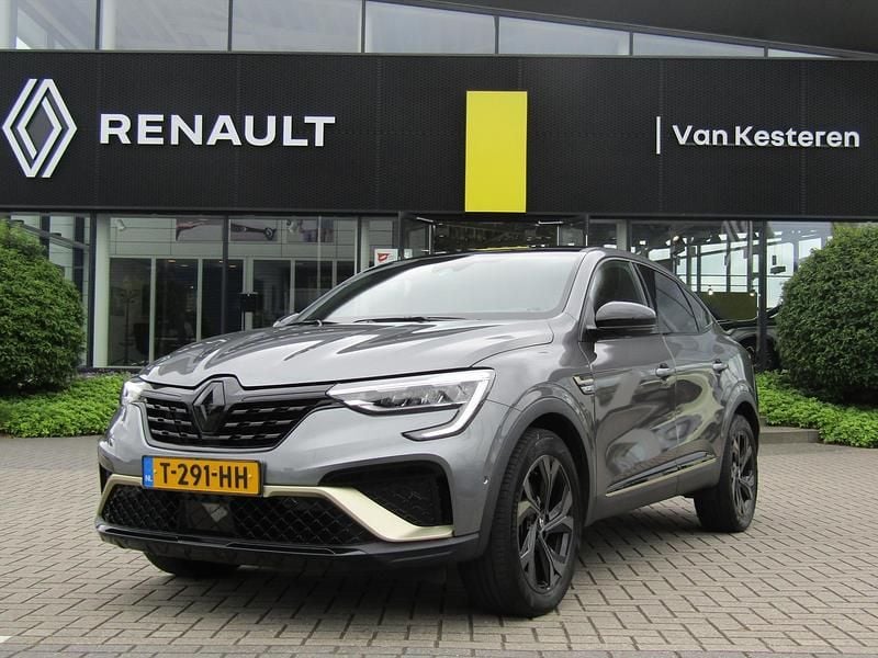 Grijs metallic Gebruikt 2023 Renault Arkana Bose Edition SUV | € 27.945 (Eerlijke prijs) - Afbeelding 1/4