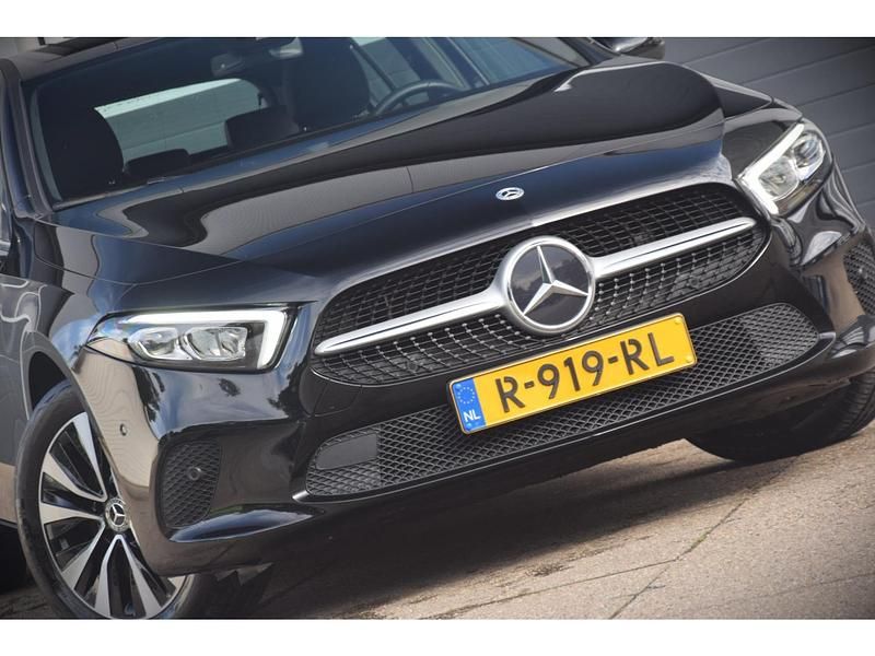 Occasion Mercedes A250 Business 161 PK (118 kW) 2022 Zwart Hatchback