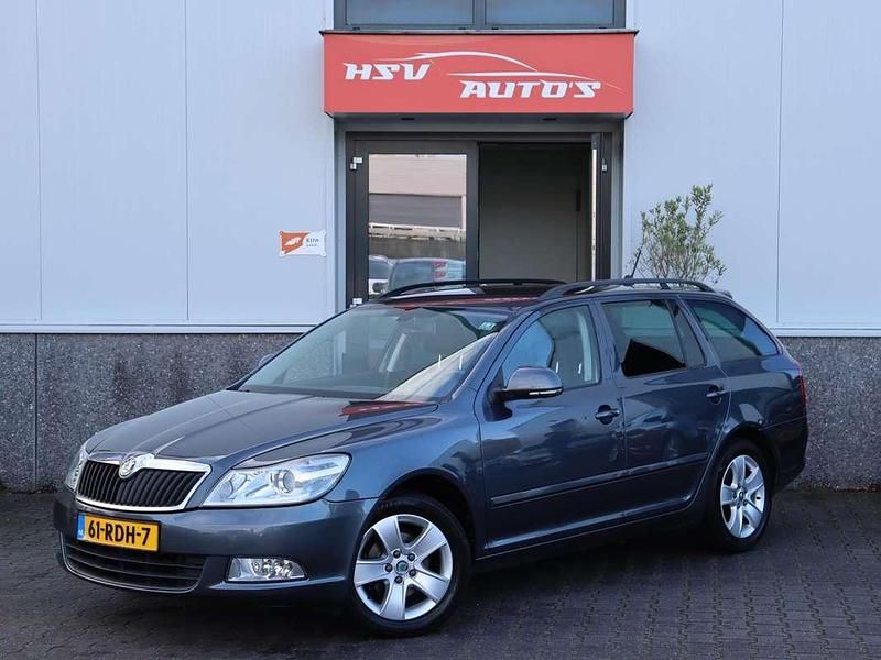 Grijs Gebruikt 2011 Skoda Octavia Business Line Stationwagen | € 5.250 (Eerlijke prijs) - Afbeelding 1/3