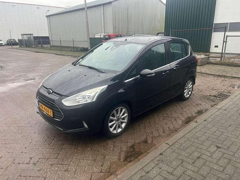 Zwart Occasion 2016 Ford B-MAX Titanium MPV | € 5.950 (Eerlijke prijs) - Afbeelding 1/4