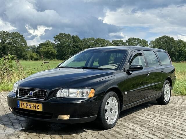 Zwart Gebruikt 2004 Volvo V70 Stationwagen | € 2.900 - Afbeelding 1/4