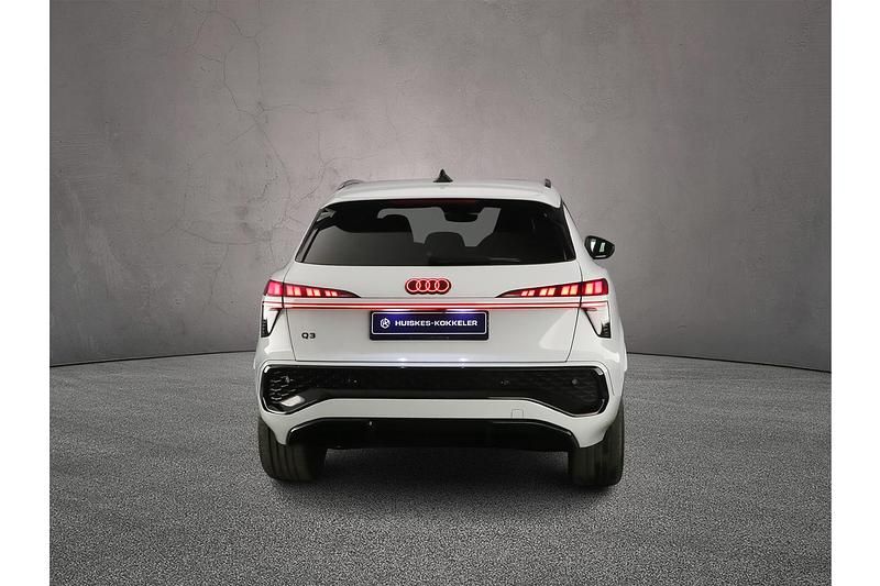 Nieuw Audi Q3 S-Line 272 PK (200 kW) 2025 Gletsjerwit metallic SUV