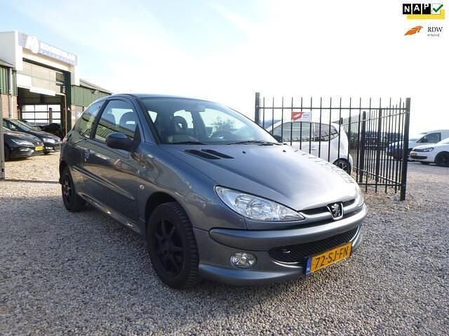 Grijs Gebruikt 2006 Peugeot 206 Hatchback | € 950 (Goede deal) - Afbeelding 1/4