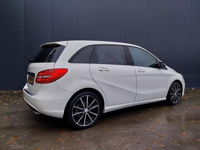 Occasion Mercedes B180 Ambition 123 PK (90 kW) 2013 Wit MPV