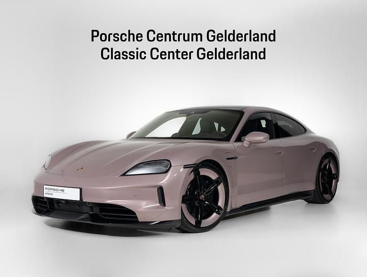 Gebruikt 2025 Porsche Taycan GTS Sedan | € 139.900 - Afbeelding 1/4