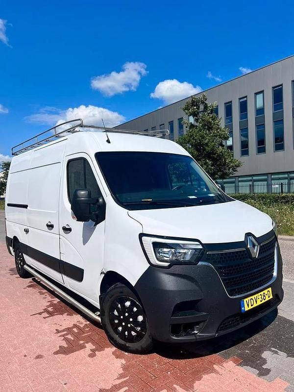 Gebruikt 2020 Renault Master | € 15.000 - Afbeelding 1/4