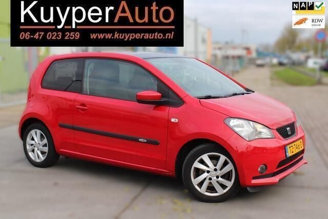 Rood, metallic lak Gebruikt 2013 Seat Mii Style Hatchback | € 4.999 (Eerlijke prijs) - Afbeelding 1/4