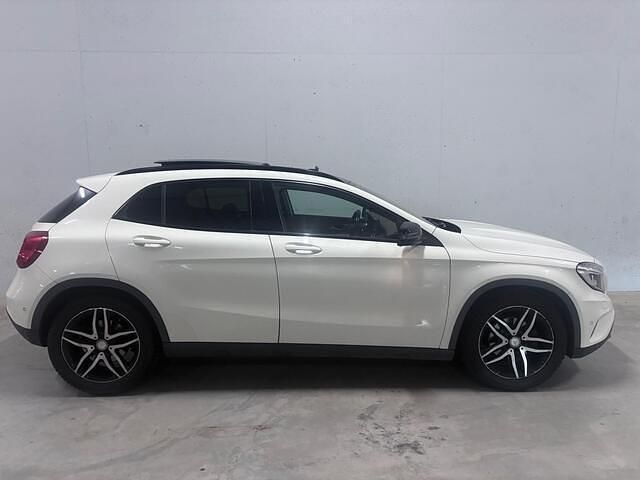 Wit Gebruikt 2014 Mercedes GLA220 AMG SUV | € 12.888 - Afbeelding 1/4