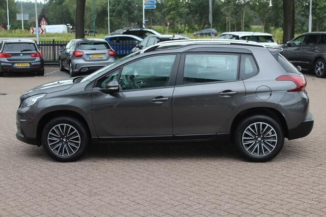 Grijs Gebruikt 2016 Peugeot 2008 Active SUV | € 7.950 (Goede deal) - Afbeelding 1/4