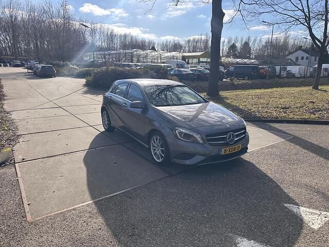 Occasion Mercedes A180 Ambition 109 PK (80 kW) 2014 Grijs Hatchback
