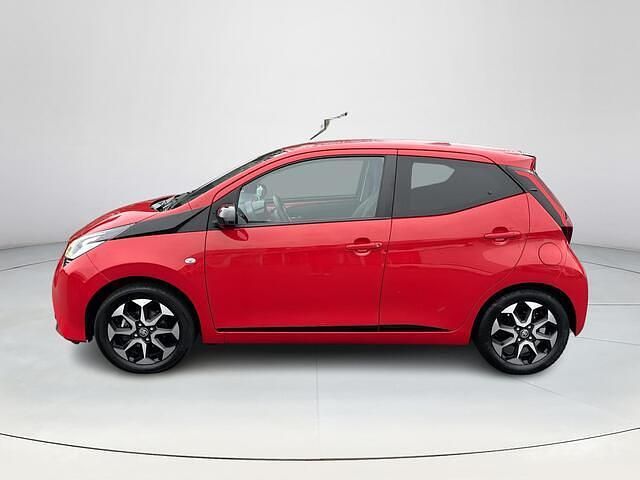 Occasion Toyota Aygo 72 PK (52 kW) 2019 Rood Hatchback
