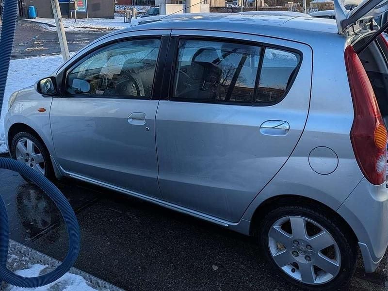 Zilver Occasion 2008 Daihatsu Cuore Hatchback | € 1.750 (Eerlijke prijs) - Afbeelding 1/4