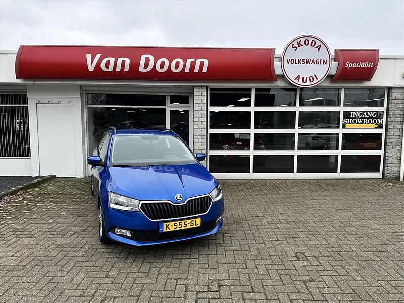 Blauw Occasion 2021 Skoda Fabia Business Line Hatchback | € 15.745 (Eerlijke prijs) - Afbeelding 1/4