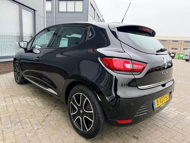 Occasion Renault Clio IV Dynamique 120 PK (88 kW) 2014 Zwart (metallic) Hatchback