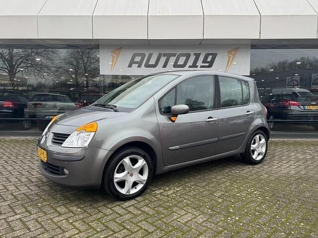 Grijs Gebruikt 2006 Renault Modus MPV | € 2.419 (Duur) - Afbeelding 1/4