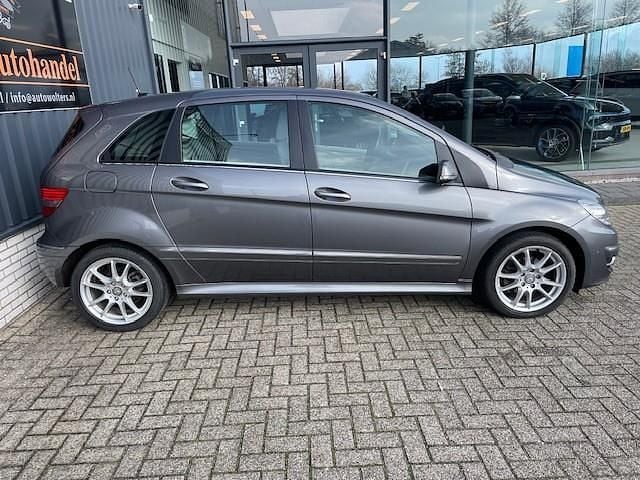 Occasion Mercedes B180 Business 116 PK (85 kW) 2010 Grijs MPV