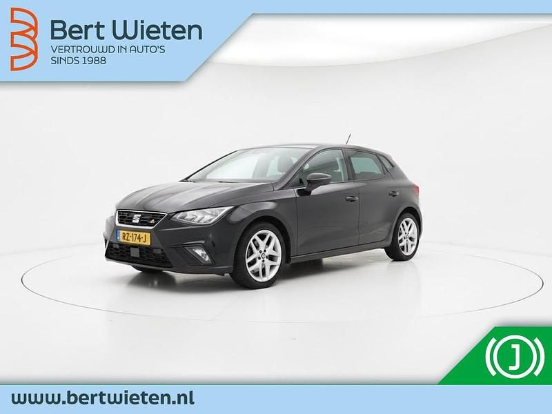 Zwart Occasion 2018 Seat Ibiza FR Hatchback | € 10.535 (Eerlijke prijs) - Afbeelding 1/3