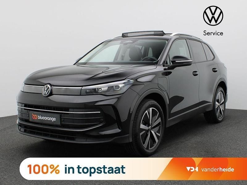 Zwart Nieuw 2025 VW Tiguan Edition SUV | € 49.900 (Super prijs) - Afbeelding 1/3