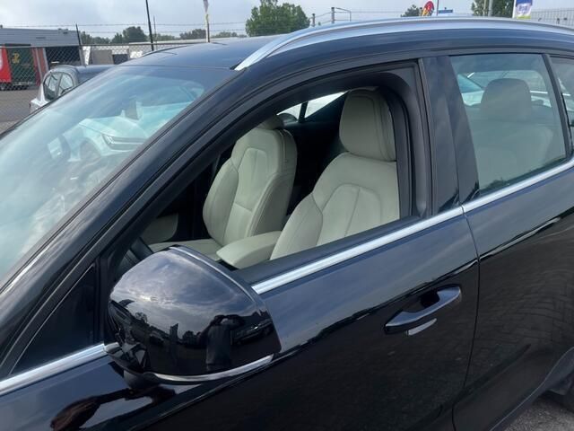Occasion Volvo XC40 179 PK (131 kW) 2020 Zwart SUV